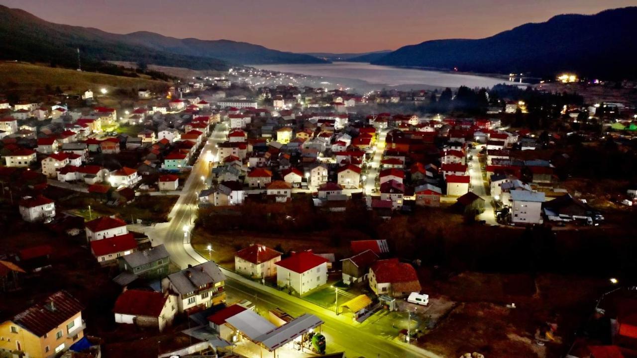 סרניצה Вилно Селище Paradise View מראה חיצוני תמונה