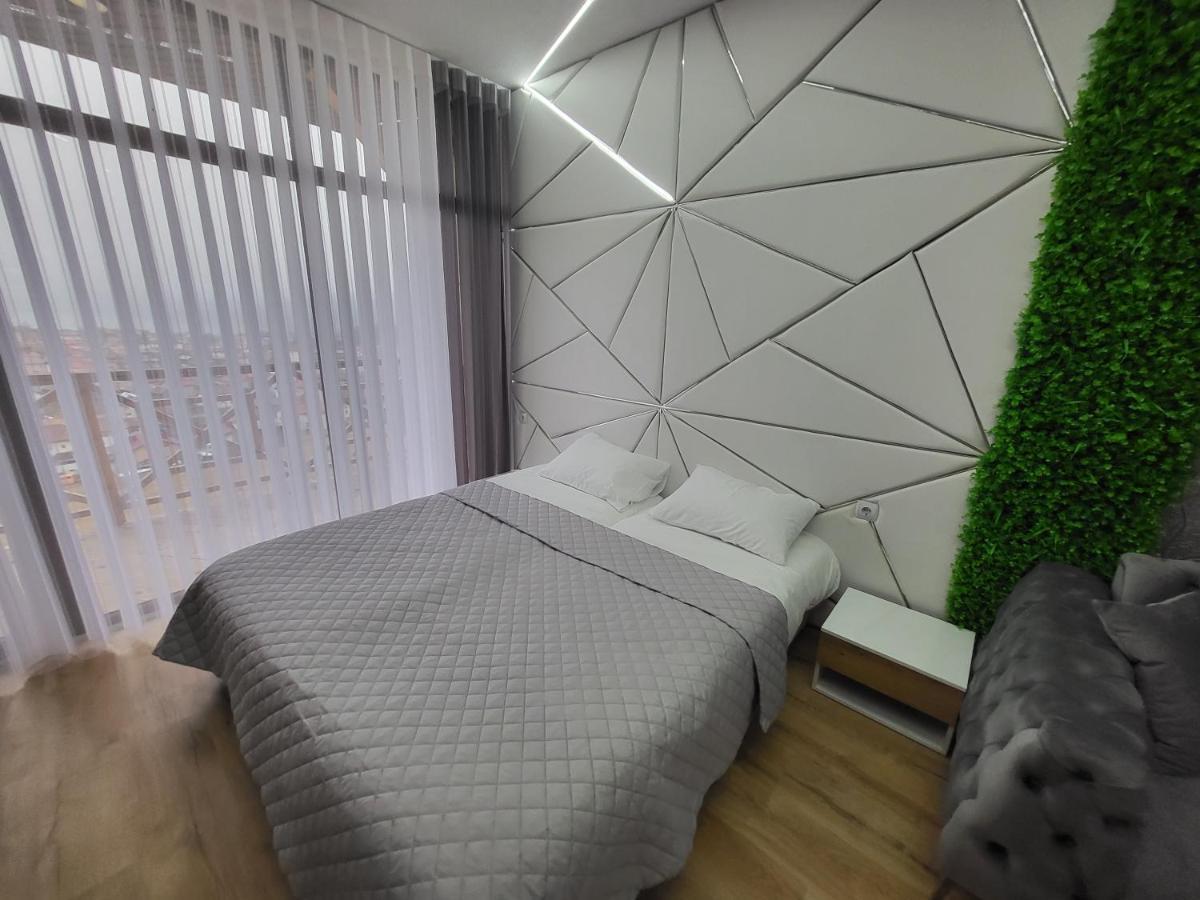 סרניצה Вилно Селище Paradise View מראה חיצוני תמונה